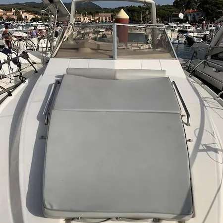 Bateau A Quai Au Brusc, Confort, Coucher De Soleil, Calme Six-Fours-les-Plages Exterior photo